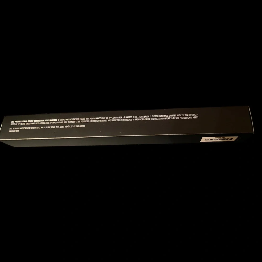 IL MAKIAGE Concealer Blending Makeup Brush New in Box